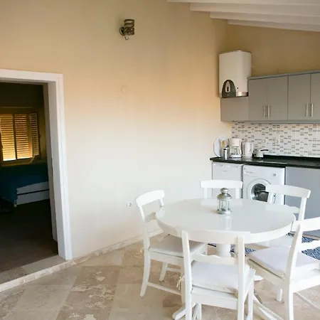 Annemin Harabesi Cesme