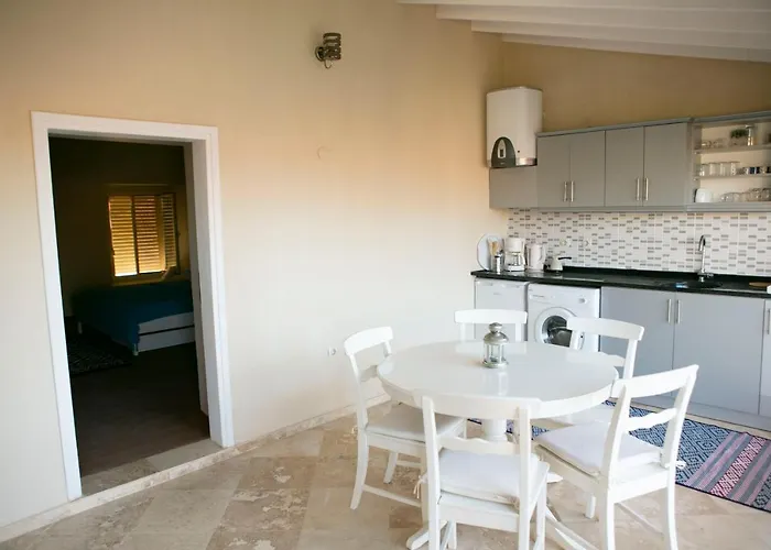 Annemin Harabesi Çeşme